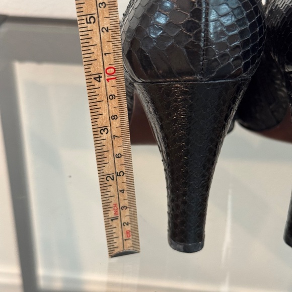 FRYE Ava Pump Snakeskin Black Ankle Boots w/side zip Size 10 - Picture 7 of 16